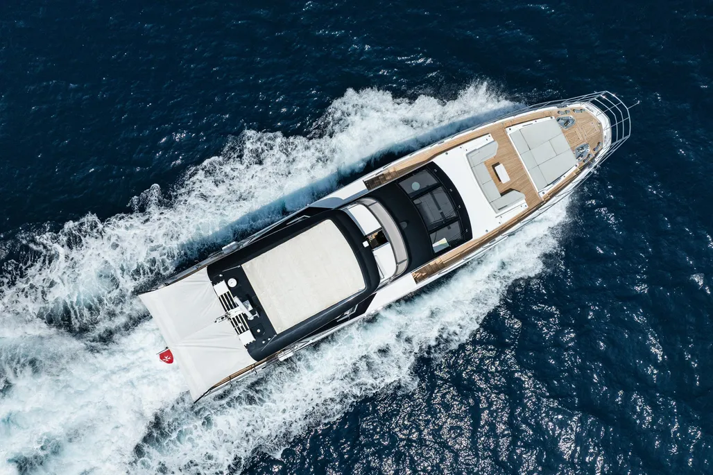 Azimut Yacht Review: What Charter Guests Should Know
