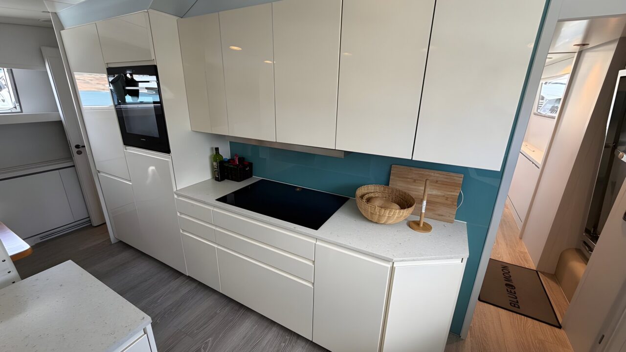 BLUE MOON galley